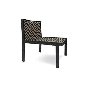 Poltrona Sintra em Fibra Sintética. A Poltrona é elaborada com estrutura de alumínio revestido de corda sintética